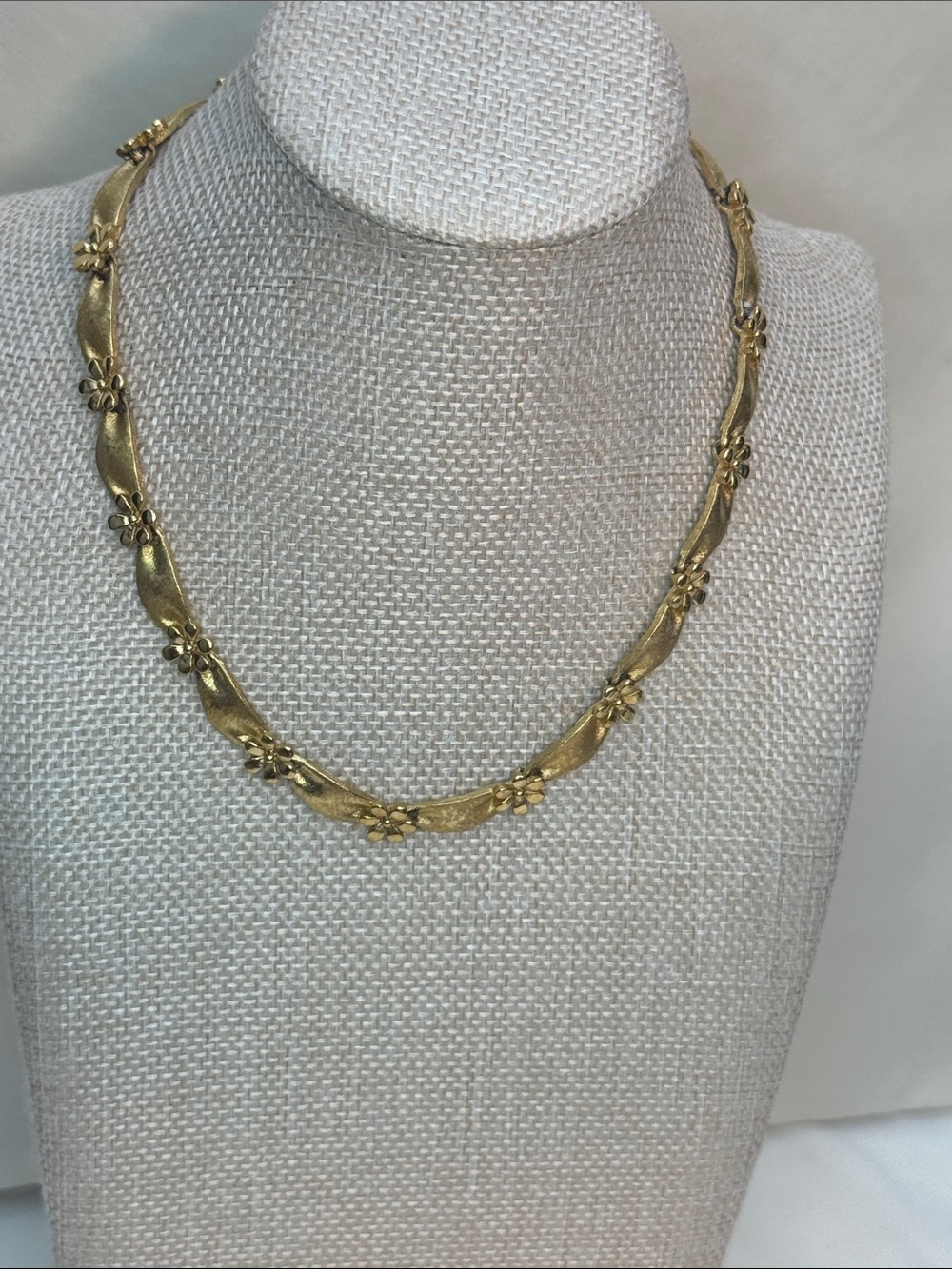 Trifari Gold-Tone Floral Link Necklace
